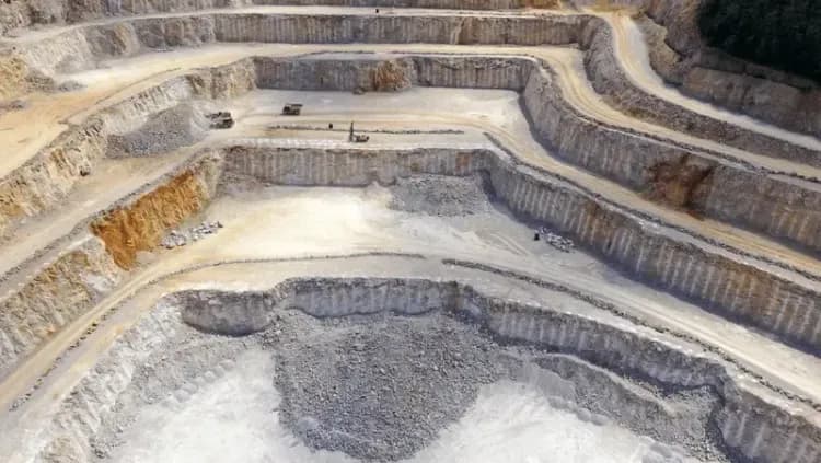 Drones and artificial intelligence: A new era for mining innovation